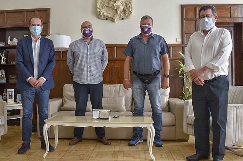 Alberto Rojo traslada el apoyo del Ayuntamiento al Club Deportivo Guadalajara para el play-off de ascenso que empieza este domingo 3 Alberto Rojo traslada el apoyo del Ayuntamiento al Club Deportivo Guadalajara para el play-off de ascenso que empieza este domingo