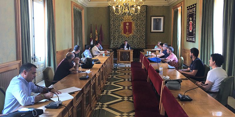 Ayuntamiento y Junta muestran su satisfacción ante la continuidad de la planta de Siemens Gamesa en Cuenca