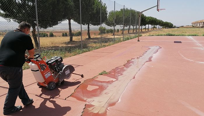 Comienzan las obras de remodelación de las pistas polideportivas del Mirador del Henares de Villanueva de la Torre