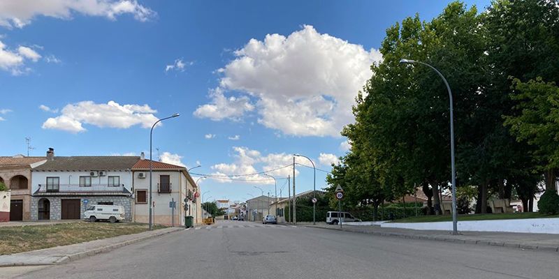 Confinados varios jóvenes en Villamayor de Santiago tras dar positivo un amigo de Madrid que estuvo en el pueblo
