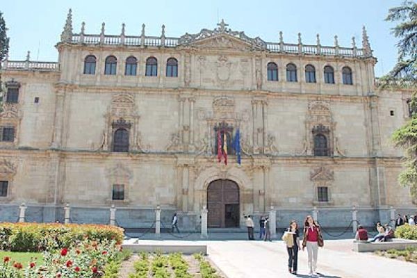 El 88 por ciento de los alumnos de Guadalajara ha aprobado la EVAU en la Universidad de Alcalá 3 El 88 por ciento de los alumnos de Guadalajara ha aprobado la EVAU en la Universidad de Alcalá
