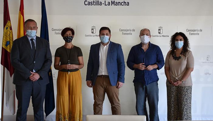 El Gobierno regional presenta la Ley SUMA a los partidos políticos integrantes del Pacto de Recuperación Social y Económica de la región