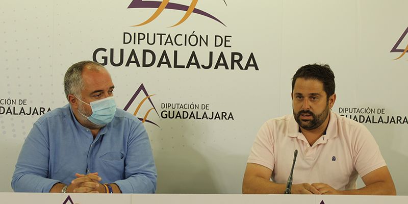 El PP critica que Vega demuestra una y otra vez que gestiona la Diputación “en su propio beneficio” 1 El PP critica que Vega demuestra una y otra vez que gestiona la Diputación “en su propio beneficio”