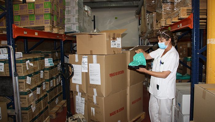 El área de Salud de Cuenca ha recibido del Gobierno de Castilla-La Mancha una nueva partida con más de 19.700 artículos de protección