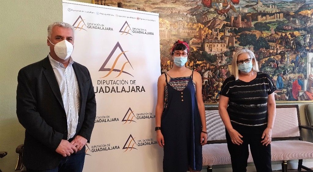 La Diputación de Guadalajara creará un fondo fotográfico de familias del medio rural de la provincia