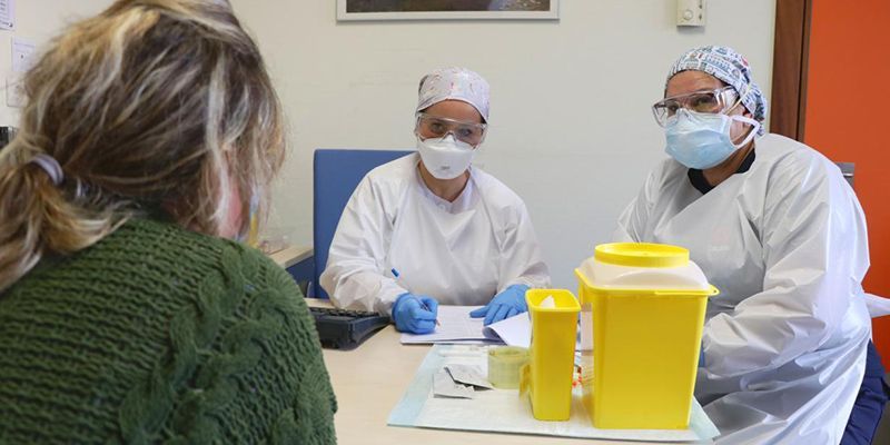 Jueves 2 de julio El coronavirus vuelve a matar a una persona en Guadalajara y a infectar a dos; Cuenca libre de nuevo