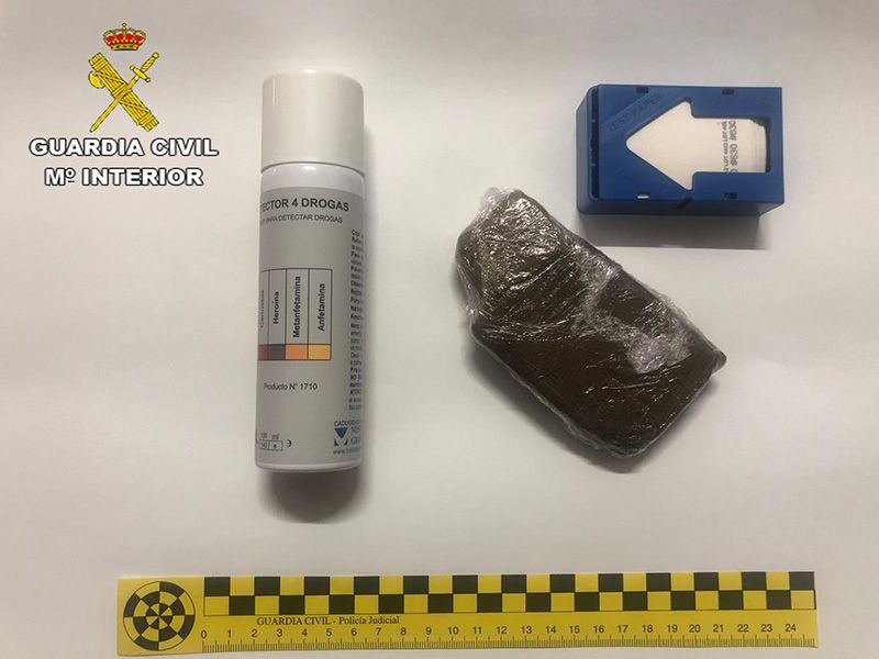 La Guardia Civil detiene a dos personas por desobediencia y contra la salud pública por trafico de drogas en Trijueque 3 La Guardia Civil detiene a dos personas por desobediencia y contra la salud pública por trafico de drogas en Trijueque