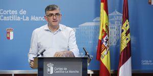 La Mesa de las Cortes da luz verde a la solicitud de una comisión de estudio de los efectos de la COVID-19 planteada por los grupos del PSOE y Cs