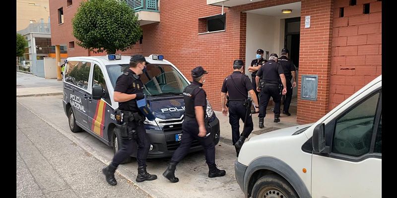 La Policía Nacional desaloja seis viviendas ocupadas ilegalmente en la calle Cuba de Guadalajara