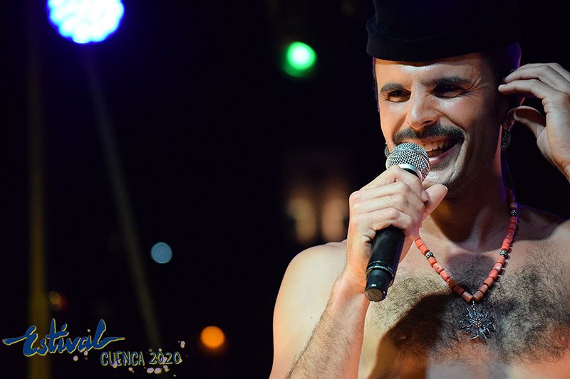 Rodrigo Cuevas rompe el silencio de la Hoz del Huécar en la velada folclórica de Estival Cuenca 3 Rodrigo Cuevas rompe el silencio de la Hoz del Huécar en la velada folclórica de Estival Cuenca