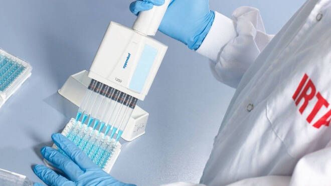 Un positivo por Covid-19 entre los jóvenes confinados en Villamayor de Santiago