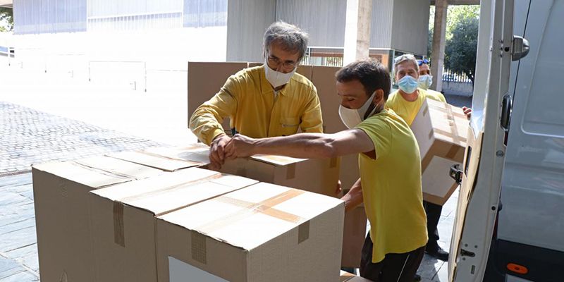 El Gobierno de Castilla-La Mancha ha realizado esta semana un nuevo envío a los centros sanitarios con más de 776.000 artículos de protección