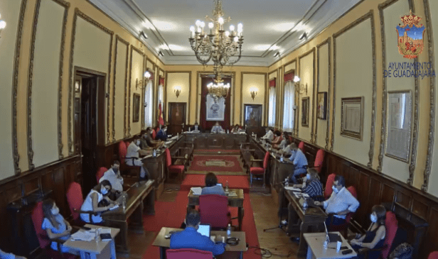 El Grupo Popular en el Ayuntamiento de Guadalajara consigue el apoyo del Pleno para defender la educación concertada, pese al voto en contra del PSOE