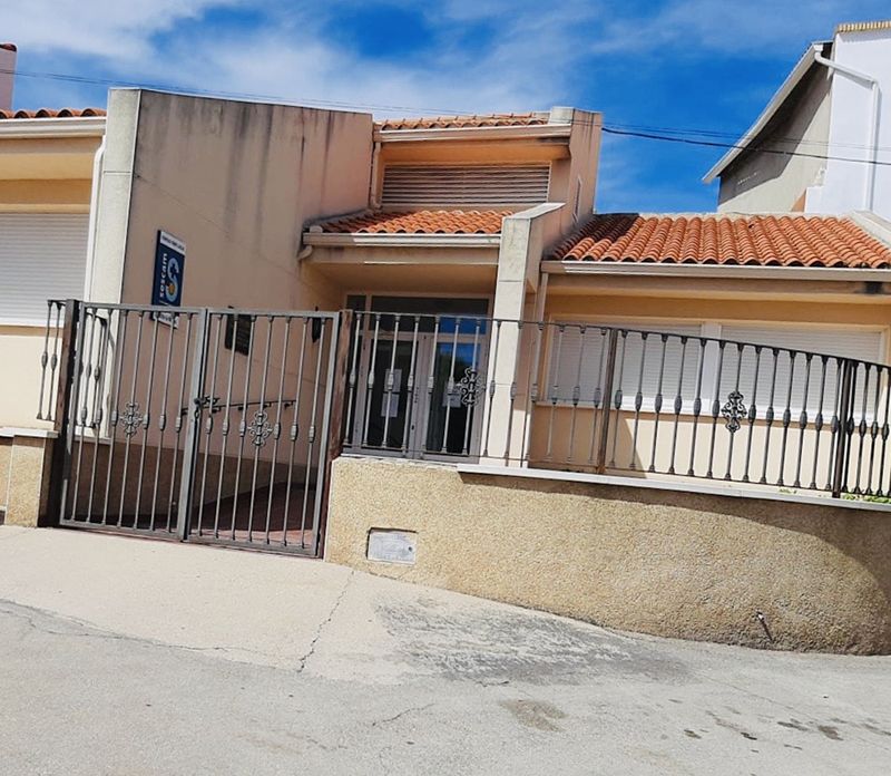 El PP de Barajas de Melo considera una “temeridad” que el Sescam anime a los adolescentes a llevar vida normal en vez de hacerles la PCR