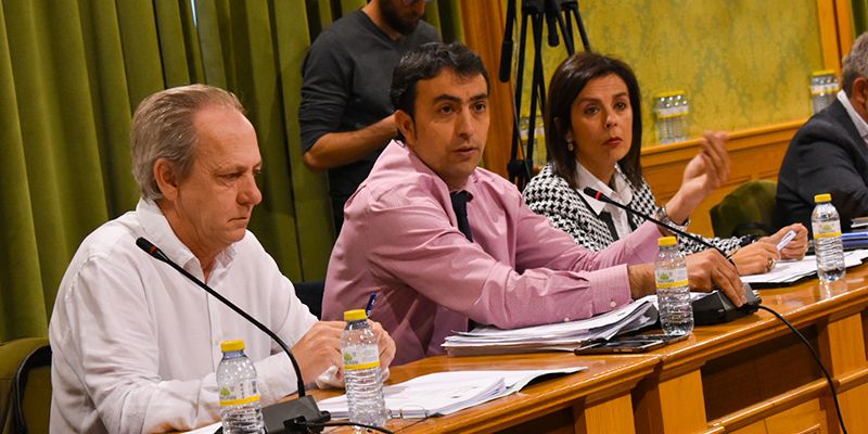 El PP en el Ayuntamiento de Cuenca critica la aprobación de unos presupuestos  pobres, con dudas legales y...., con 17 concejales