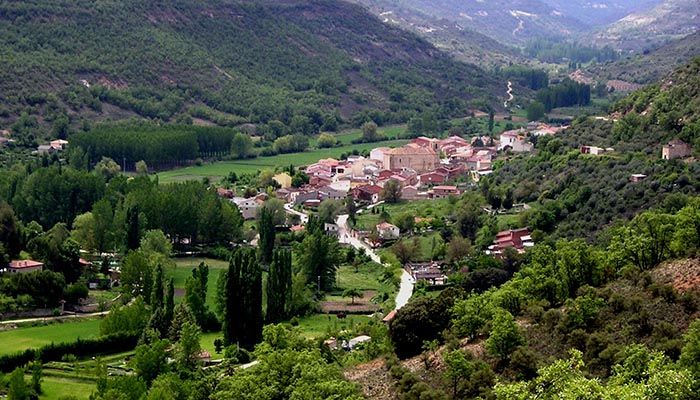 El rodillo de las fotovoltaicas pasa por encima de los espacios protegidos ante la inacción de la administración autonómica