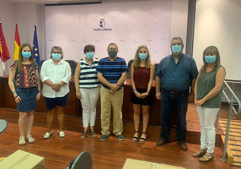 Junta, Ayuntamiento de Cuenca y Diputación Provincial entregan material de protección a las asociaciones sociosanitarias de la provincia