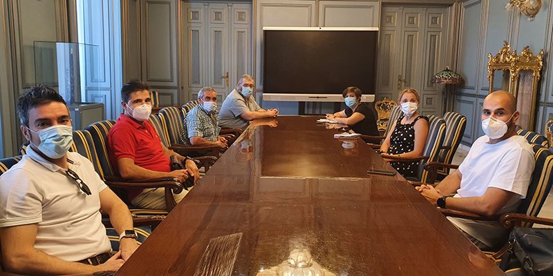 La Diputación de Cuenca y el Ayuntamiento se reúnen con Apromips para mejorar la calidad de vida de las personas con discapacidad