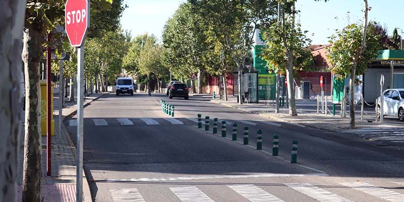 Mejoras en la iluminación de la calle Zalagarda, y nuevos guardias tumbados para Avenida de Guadalajara y Año Mariano de Cabanillas