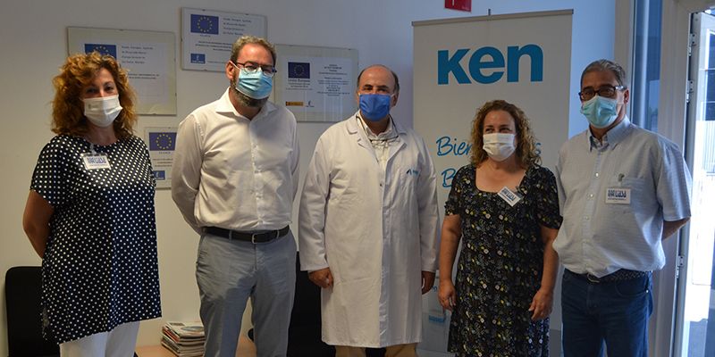 Robles destaca el apoyo del Gobierno regional a las empresas agroalimentarias en una visita a LIASA