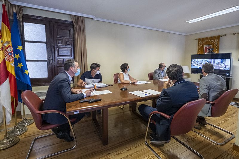 Tierraseca avanza que se reforzará la vigilancia de las condiciones laborales de los temporeros en la vendimia