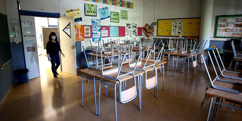 CCOO-Enseñanza denuncia la decisión de Educación de negar su plaza a los interinos que no pudieron tomar ayer posesión por encontrarse de baja por Covid