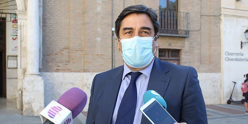 Echániz exige a García-Page que afronte la pandemia en Castilla-La Mancha y abandone la confrontación con Madrid