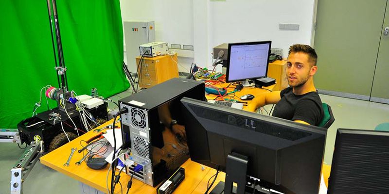 El exalumno de la UCLM Daniel Feliu consigue el Premio Nacional Robotnik a la Mejor Tesis Doctoral de Robótica 2019