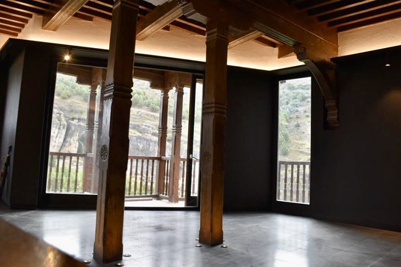 El Gobierno de Castilla-La Mancha destaca que la rehabilitación de las Casas Colgadas de Cuenca potenciará el atractivo turístico de la región