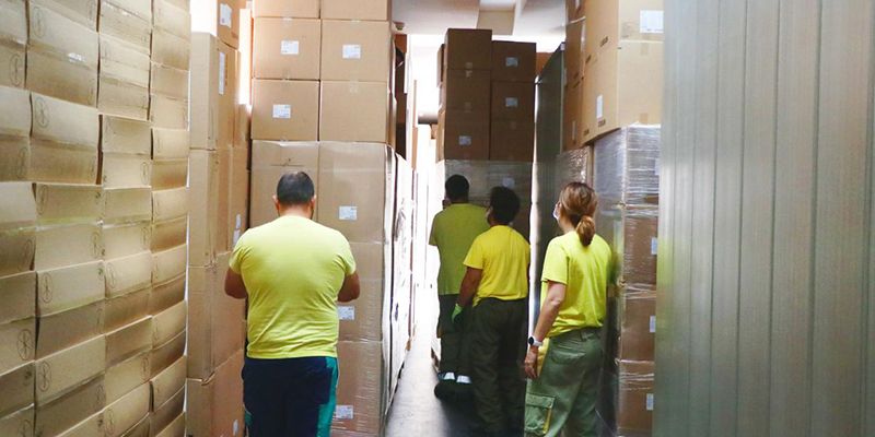 El Gobierno de Castilla-La Mancha ha distribuido más de 30 millones de artículos de protección para profesionales sanitarios desde el inicio de la pandemia