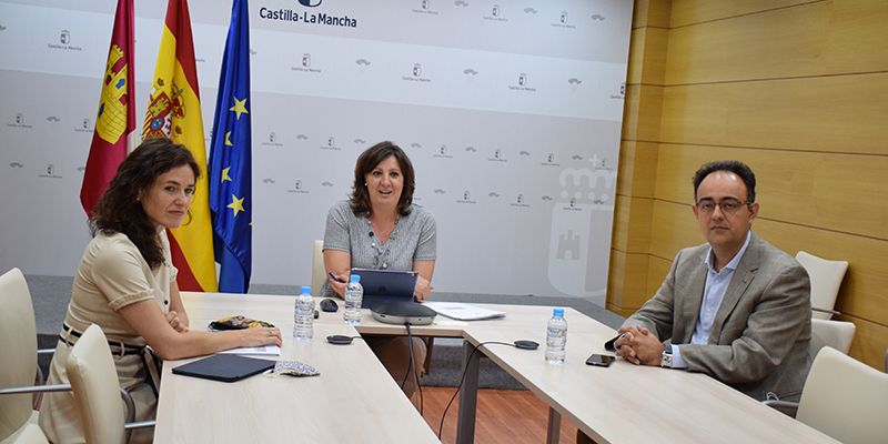 El Gobierno regional y la Inspección de Trabajo llevan a cabo una campaña conjunta de control de la prevención del COVID en centros de trabajo