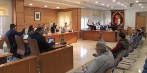 El Pleno del Ayuntamiento de Cabanillas aprueba una moción contra la ocupación y los allanamientos de viviendas