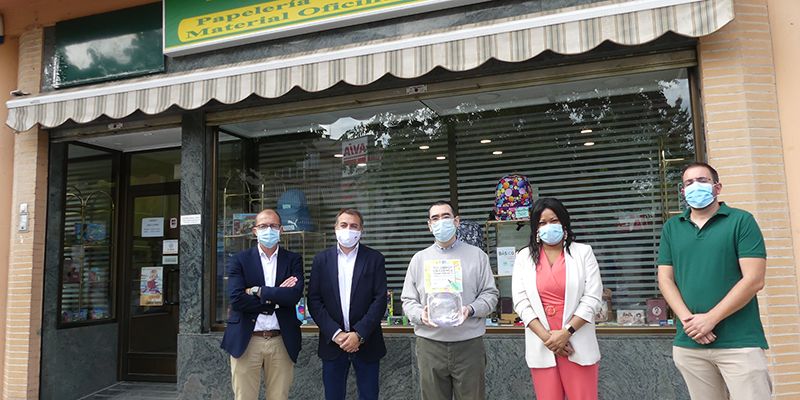 La Asociación de Libreros de Cuenca ha premiado a sus clientes con 45 vales de 40 euros en material escolar