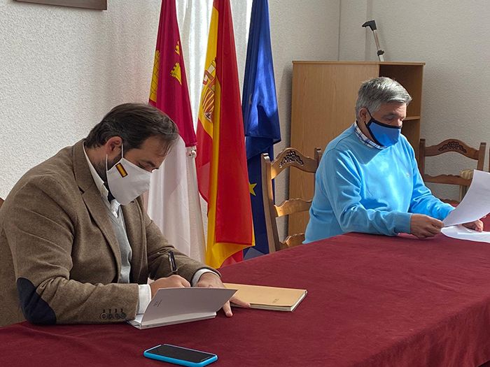 Núñez reclama a Page en Tamajón la puesta en marcha de un Programa de Turismo 2030 para aunar la capacidad de desarrollo turístico de Castilla-La Mancha