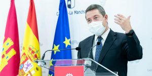 Page inaugura el Centro de Espeleología en Chillarón y visita el yacimiento arqueológico de la villa romana de Noheda