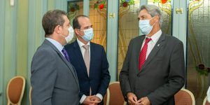 Page mantiene un encuentro con el rector de la Universidad de Alcalá para abordar el estado del proyecto del nuevo campus de la UAH en la capital guadalajareña