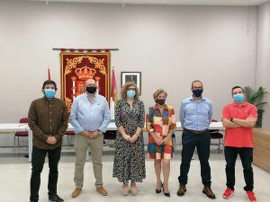 Sonsoles Rico, la candidata del Partido Socialista ha sido elegida alcaldesa en Pleno extraordinario, tras el fallecimiento de la anterior regidora, Sara Martínez Bronchalo