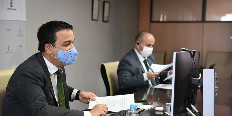 Castilla-La Mancha asume 2,5 millones de euros más de lo asignado en reestructuración de viñedo para que España no pierda fondos para el vino