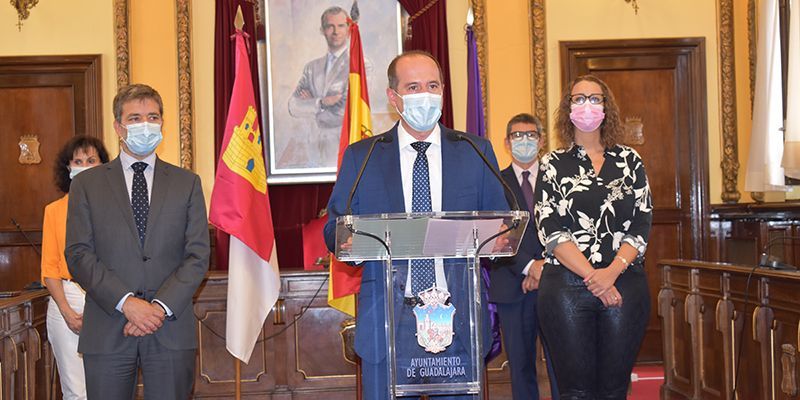 El Ayuntamiento de Guadalajara mantiene los protocolos de seguridad contra el Covid19 relajando algunas medidas