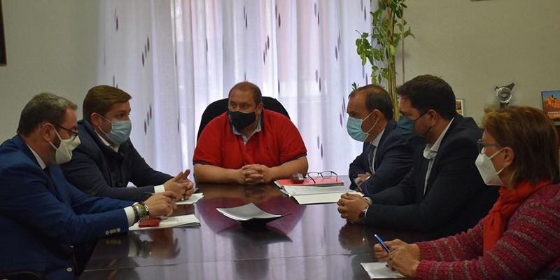 El Gobierno regional participará activamente en la Mesa del Transporte Rural que pondrá en marcha el Ministerio de Transportes, Movilidad y Agenda Urbana