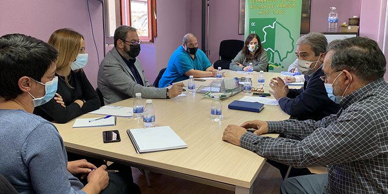 El Gobierno regional trabajará de la mano con los Grupos de Acción Local para impulsar proyectos que impliquen un desarrollo para Guadalajara