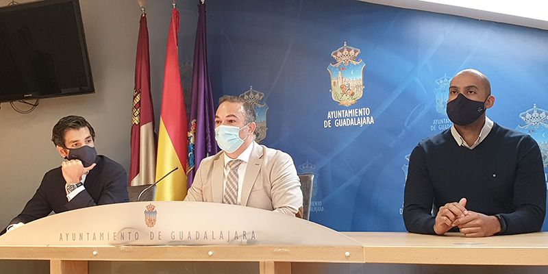 El PP denuncia el “impuestazo de Rojo” con nuevas tasas para el comercio y la hostelería en esta grave crisis económica y social