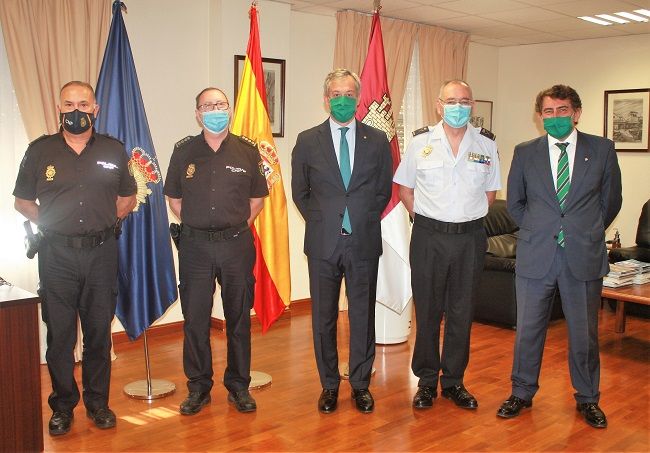 Eurocaja Rural felicita a la Policía con motivo de su festividad