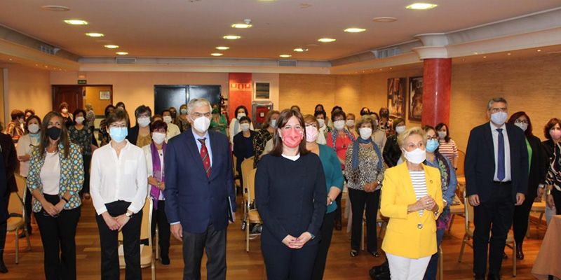 Fernández subraya el protagonismo que deben tener las mujeres rurales para el futuro de los pueblos