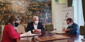 La Diputación de Guadalajara y la Asociación Romanillos-Harris colaboran en la promoción del Centro de la Vihuela