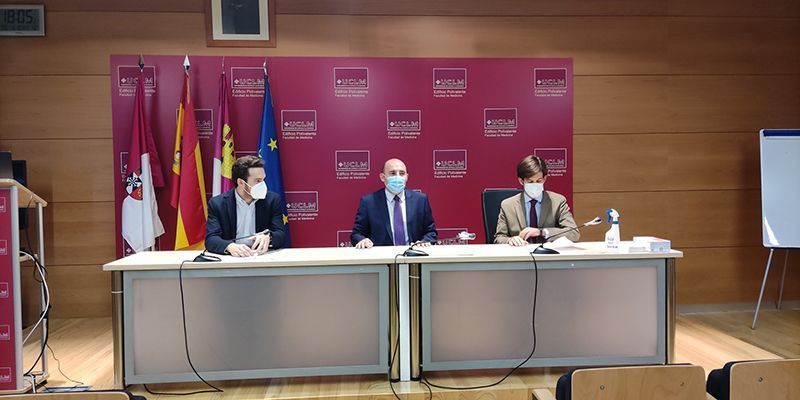 La UCLM publica un manual para facilitar a los estudiantes de Medicina a interpretar un electrocardiograma