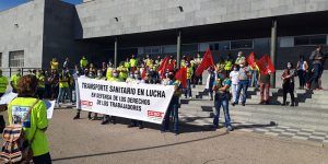 Nueva concentración frente a la delegación de la Junta de Comunidades del personal de “Ambulancias Cuenca UTE”