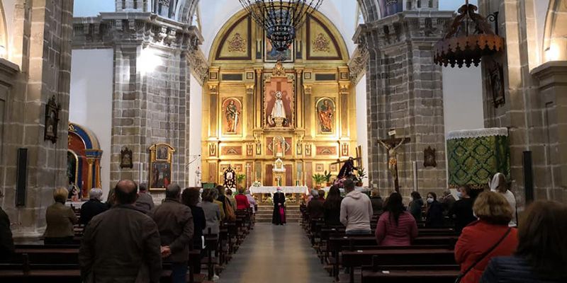 Tarde de confirmaciones y visita pastoral de monseñor Yanguas a Huete