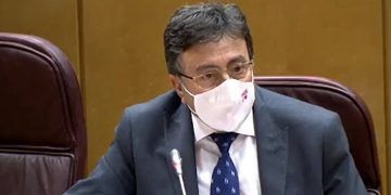 Escudero: “El concepto de consumidor vulnerable que va a establecer el Gobierno estatal permitirá mejorar los servicios de atención al cliente de las empresas”
