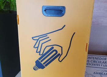 Contenedor para el reciclaje de bombillas